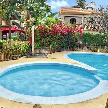 Spacious House In Flic En Flac With Shared Pool Luaran gambar
