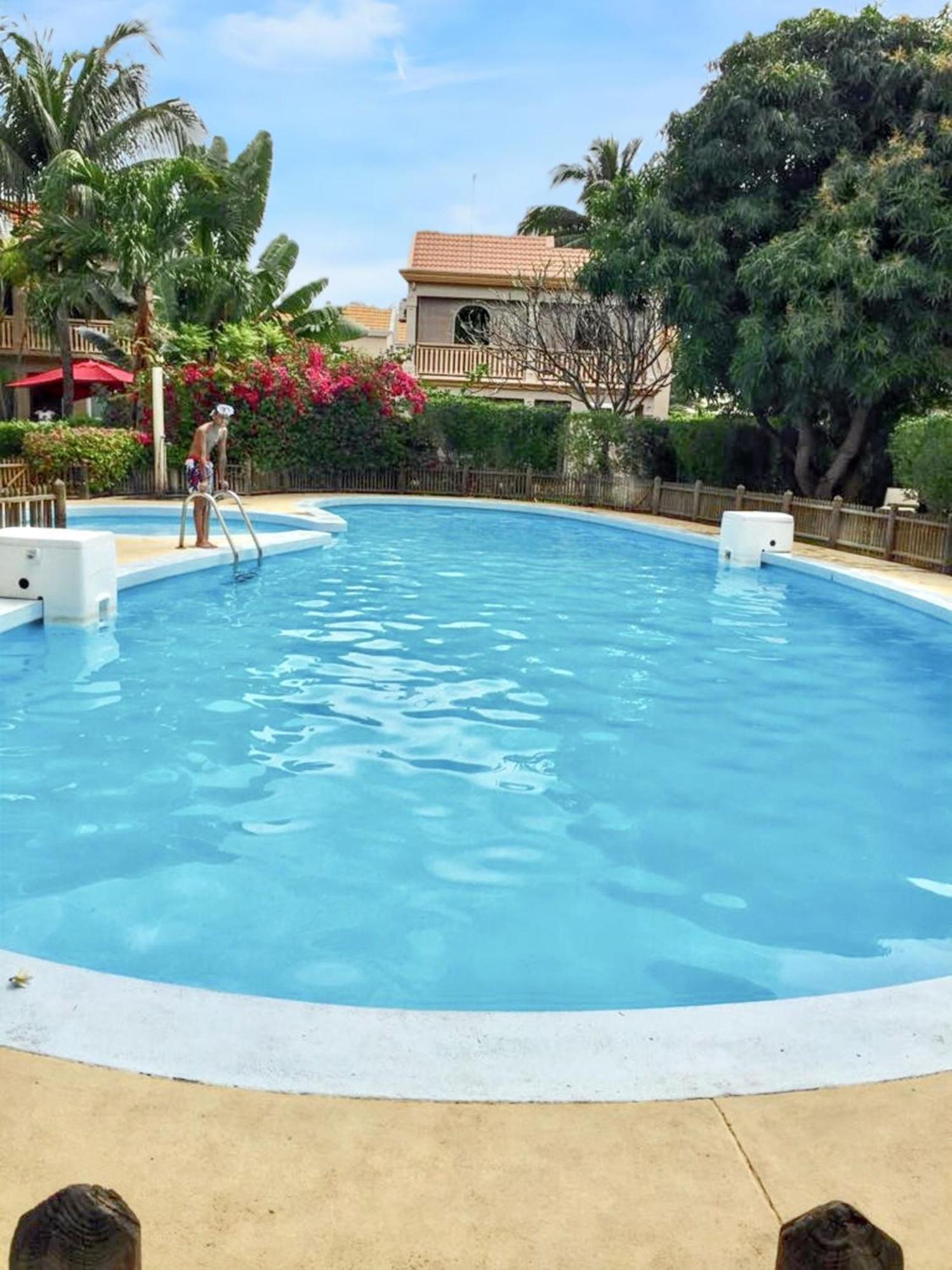 Spacious House In Flic En Flac With Shared Pool Luaran gambar