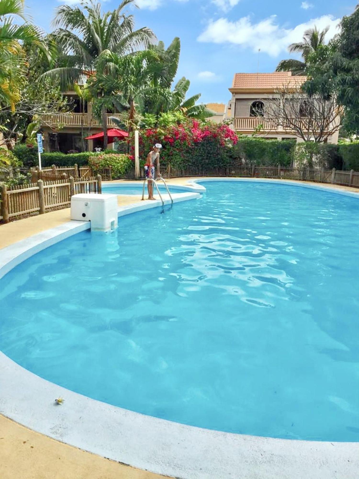 Spacious House In Flic En Flac With Shared Pool Luaran gambar
